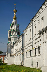 Fototapeta premium Belfry and church of Kazan Icon of Mother of God of Holy Trinity convent in Murom. Russia