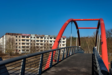 Fototapeta na wymiar Fußgängerbrücke über die B5 bei Dallgow-Döberitz
