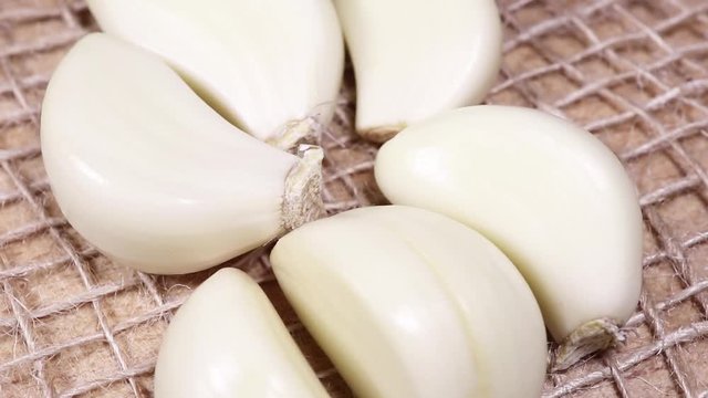 garlic rotates, the concept of healthy and wholesome food