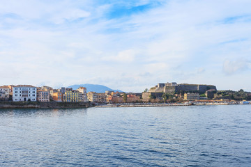 Naklejka premium Podróżowanie po pięknej i nieodkrytej wyspie Korfu