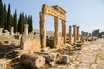 Fototapeta na wymiar Denizli Pamukkale Hierapolis Ancient City