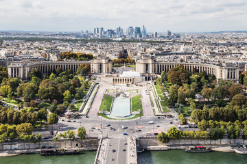 View of Paris cityscape from the Trocadero by the Eiffel Tower - obrazy, fototapety, plakaty