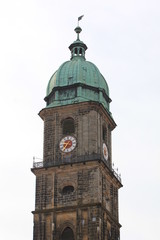 Kirchturm in den Himmel