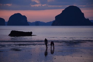 tubkaek beach 