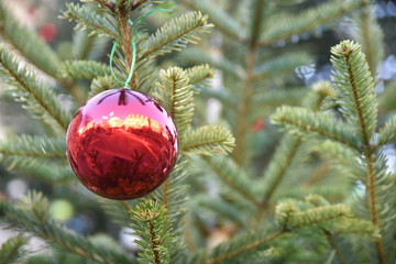 Boule de Noël rouge