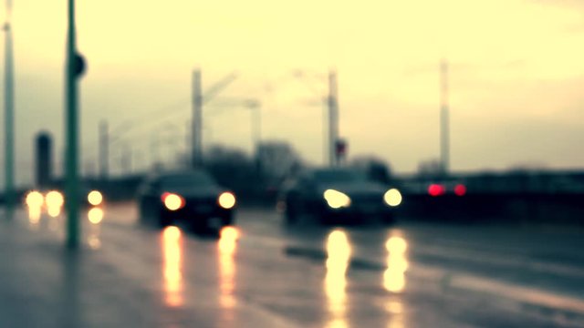 K&ouml;ln  , Abendverkehr auf der  Deutzerbr&uuml;cke (unscharf)