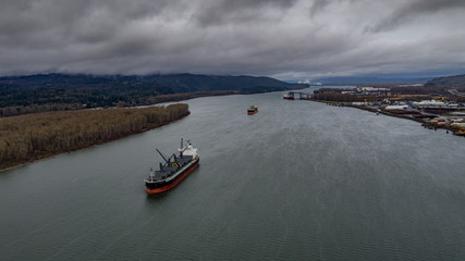 Fototapeta premium Columbia River Ships