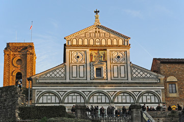 Fototapeta na wymiar La basilica abbaziale di San Miniato al Monte