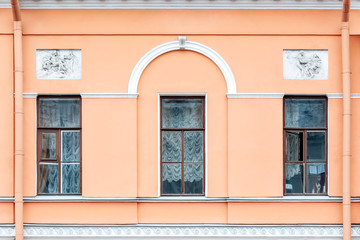 Three windows on the pink.