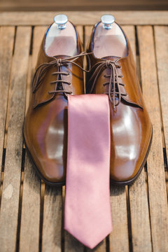 Les accessoires du mari&eacute;