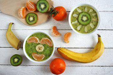 Smoothie bowls with fruit- version for children