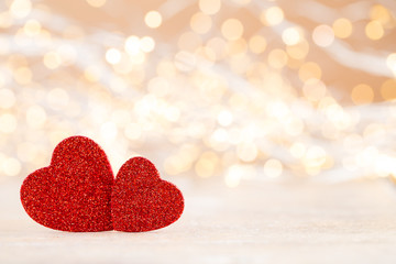 Obraz premium Red heart bokeh background, valentine day greeting card.