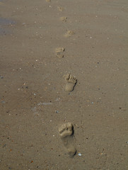Fussspuren im Sand