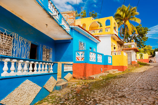 Trinidad Cuba colorful houses 