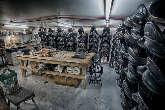 Saddle workshop