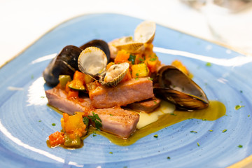 stew of tuna with seafood