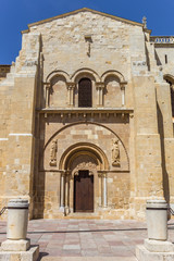 Fototapeta na wymiar Entrance to the Basilica de San Isidoro of Leon, Spain