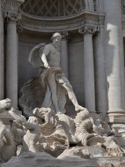 Fontana di Trevi, fuente monumentale del Barroco en Roma (Italia).