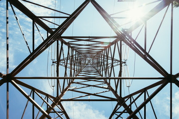 High voltage pylon, smart grid, upward
