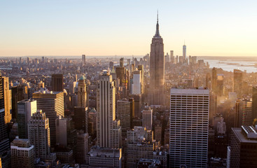 Fototapeta na wymiar Sun set over New York City