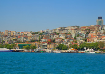 Fototapeta na wymiar view of the city from the Bosphorus, Istanbul,