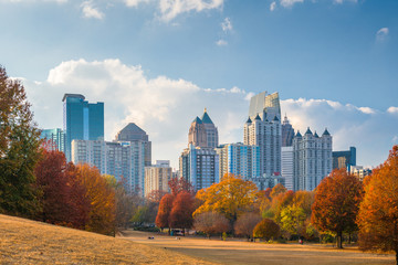 Fototapeta na wymiar Atlanta, Georgia, USA midtown skyline from Piedmont Park in autumn