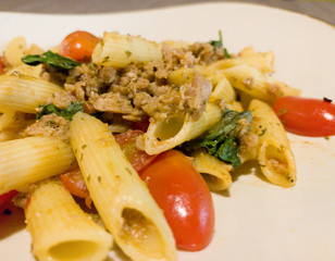penne pasta with beef and basil