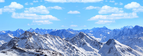 Fototapeta na wymiar main caucasus ridge