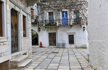 Fototapeta na wymiar Old beautiful house in greek traditional village