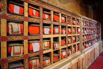 ラダック チベット 寺院