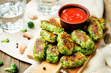 Baked broccoli oat cheese sticks with tomato salsa