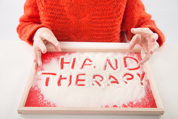  Integracja sensoryczna. Ćwiczenia na sprawność ruchową dłoni i palców. © doroguzenda