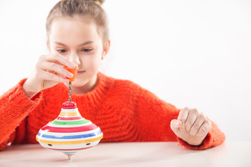  Integracja sensoryczna. Ćwiczenia na sprawność ruchową dłoni i palców. © doroguzenda