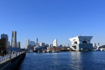 横浜港