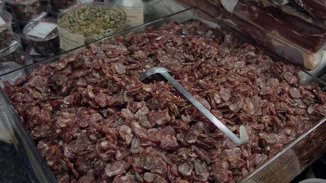 Salami cut and sliced ​​in the municipal market of São Paulo