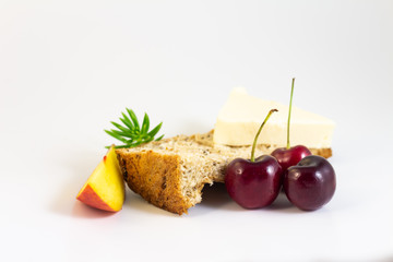 Fresh fruits for breakfast with wholemeal bread.