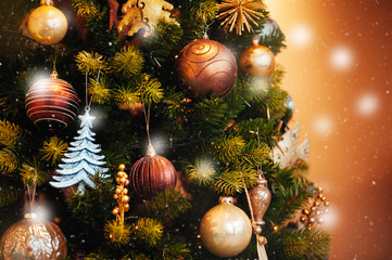 Obraz na płótnie Canvas Beautifully decorated Christmas tree.