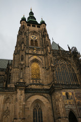 Splendida cattedrale di San Vito in stile gotico a Praga