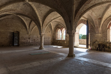 Fototapeta na wymiar medieval architecture in tuscany