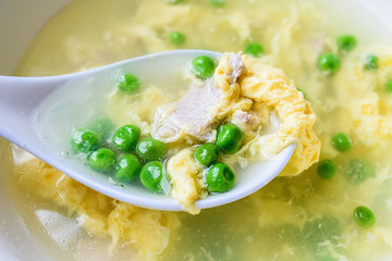 Home-cooked soup - pea lean meat egg soup