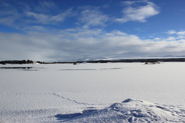 Obraz premium Gefrorener See in Island