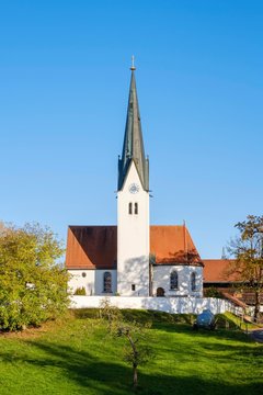 Church of St. Peter and Paul in Kirchbichl near Bad Tolz, Upper Bavaria, Bavaria, Germany, Europe