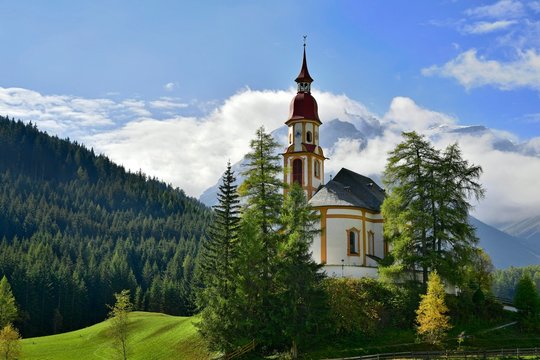 Parish church Obernberg zum Hl. St. Nikolaus, Obernberg, Tyrol, Austria, Europe