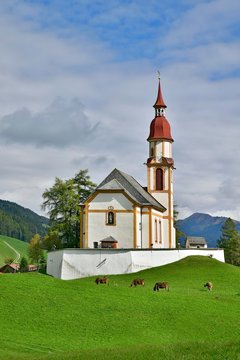 Parish church Obernberg zum Hl. St. Nikolaus, Obernberg, Tyrol, Austria, Europe