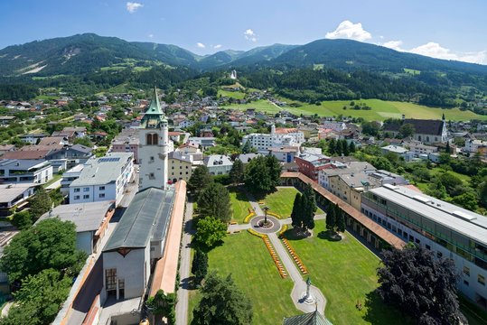 Stadtpark Schwaz with the new bell tower of the parish church Maria Himmelfahrt, in the back the castle Freundsberg and the Kellerjoch, seen from the old bell tower, Schwaz, Tyrol, Austria, Europe