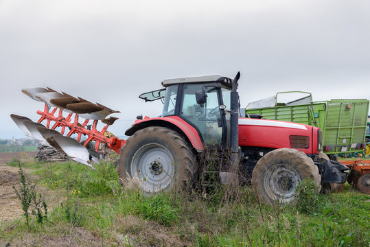 tractor with trailer for agricultural work