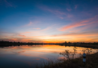 Obraz premium Sunset at the lake landscape