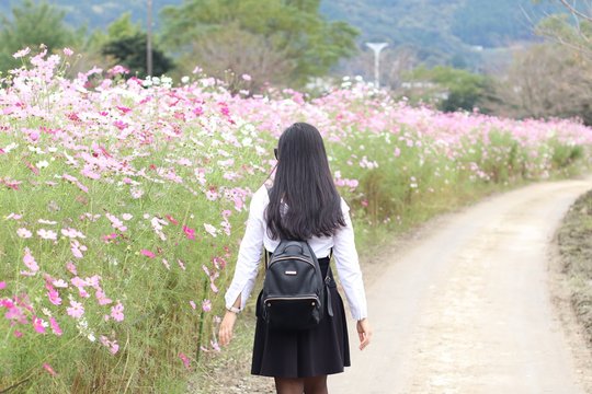 girl at flower park