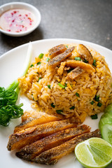 fried rice with crispy gourami fish