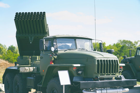 Bm-21 Bilder – Durchsuchen 144 Archivfotos, Vektorgrafiken und Videos ...